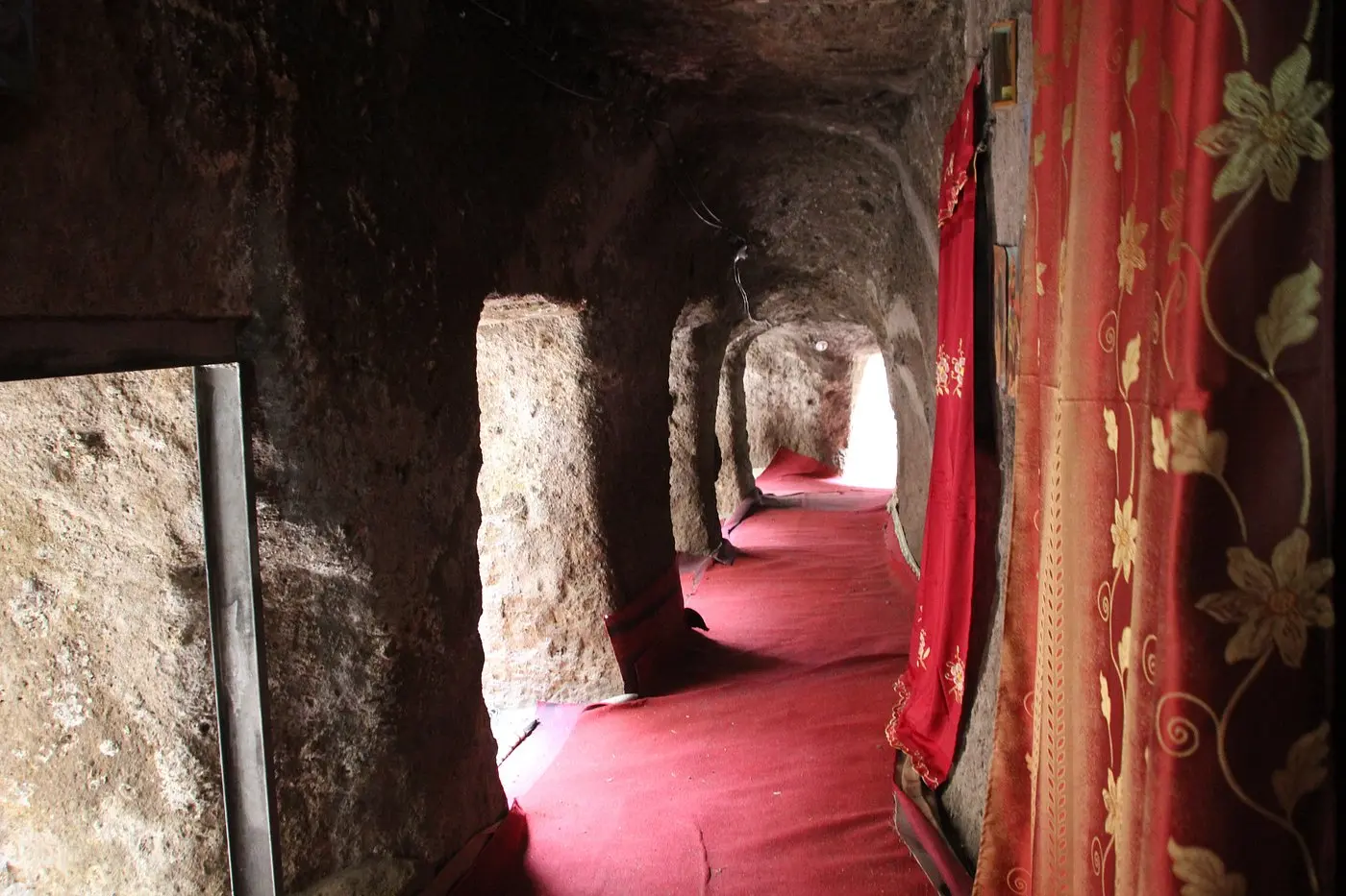 Day Trip Adadi Mariam Rock-Hewn Church & Tiya 